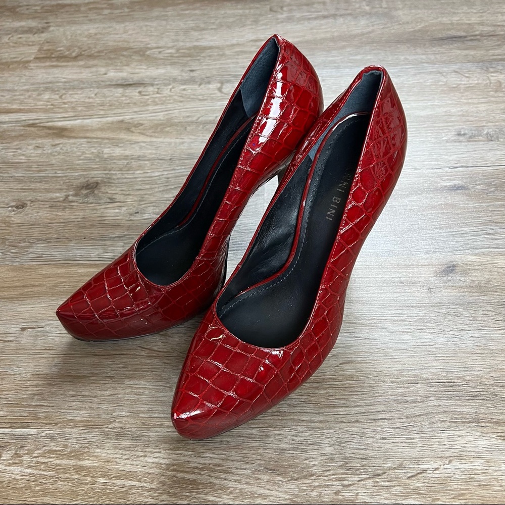 Gianni Bini Red Snake High Heels 8.5